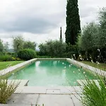 Il Pino Vila *